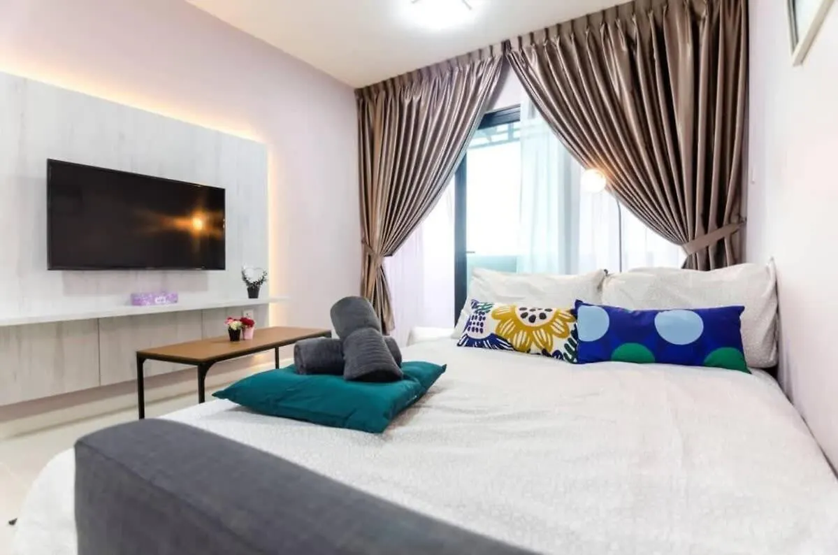 Chic & Comfy Suite At Suasana Jb Τζόχορ Μπάχρου